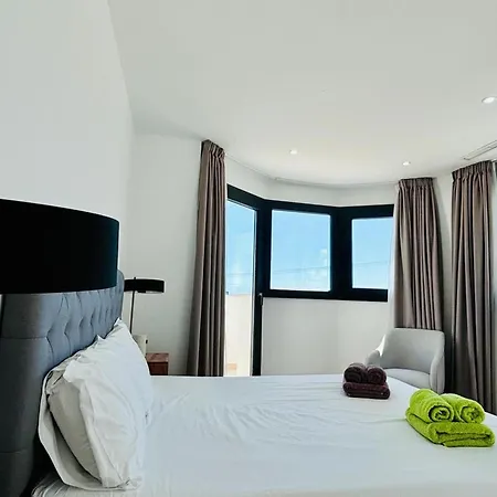 Casa Pelt With Pool Sea Mountain Views