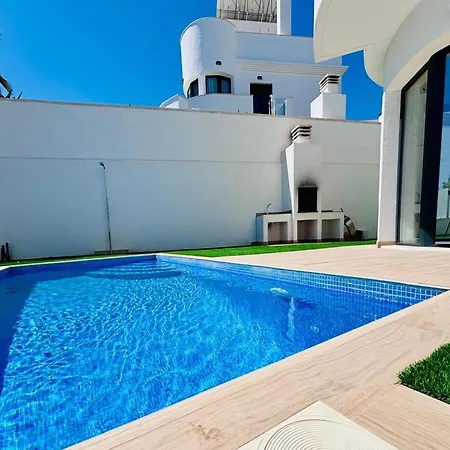Casa Pelt With Pool Sea Mountain Views